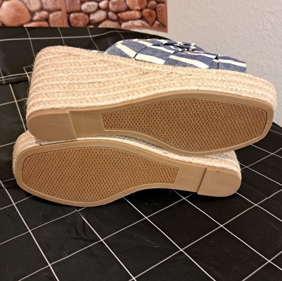 SUGAR Harlem Espadrille Wedge Sandal w/ Knot - Picture 5 of 7